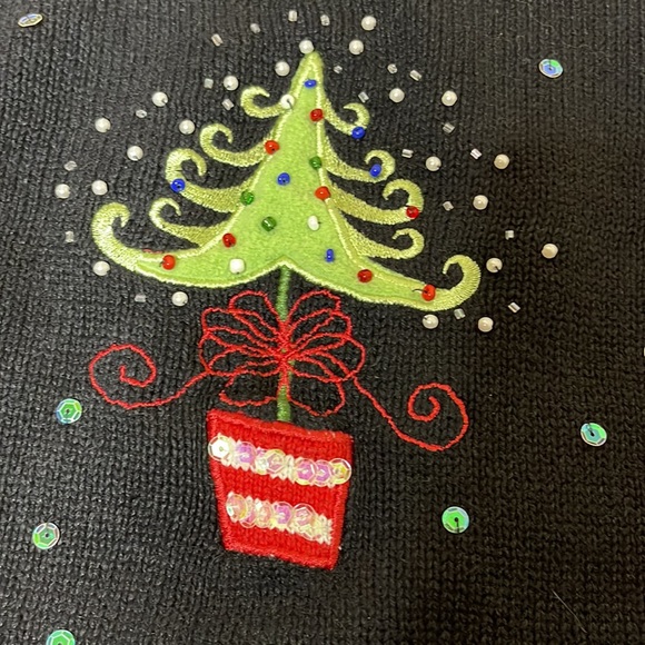 Timberlea Christmas sweater - Picture 5 of 6